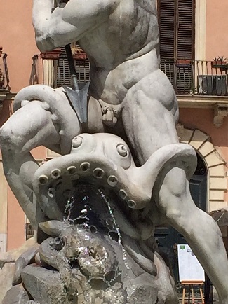 <img src="http://table_bronze_octopus_Fontana del Nettuno_n.jpg" alt="octopus">