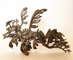 <img src="http://leafy sea dragon_bronze_sculptureII/bronze_horizontal_sculpture_n.jpg" alt="Bronze leafy">